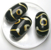 1 Stück Ethnolook Olive, schwarz mit Verzierung, 22x12mm
