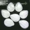 6 Stück tschechische Glasperlen, Flach Tropfen, 20x15x7mm, Bohrung 1,2mm, Crystal/Weiß Marmo