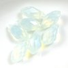 10 Stück facettierte Glas Tropfen, 12x6mm, Bohrung 1mm, White Opal